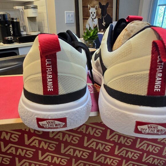 Vans MTE UltraRange EXO Shoe - Bone White/Black Men’s 10 VN0A4U1KBWI NEW - Picture 6 of 9